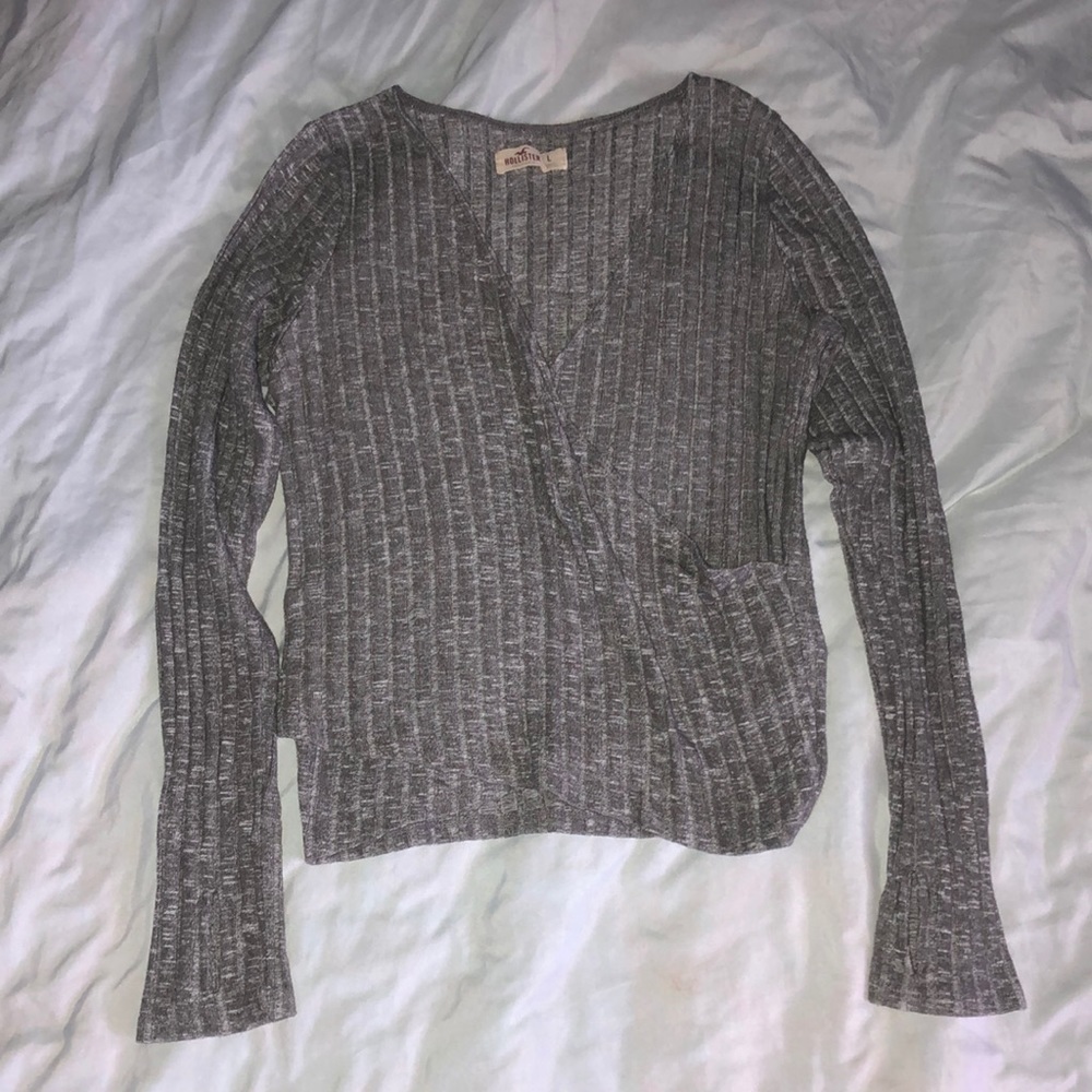Hollister top